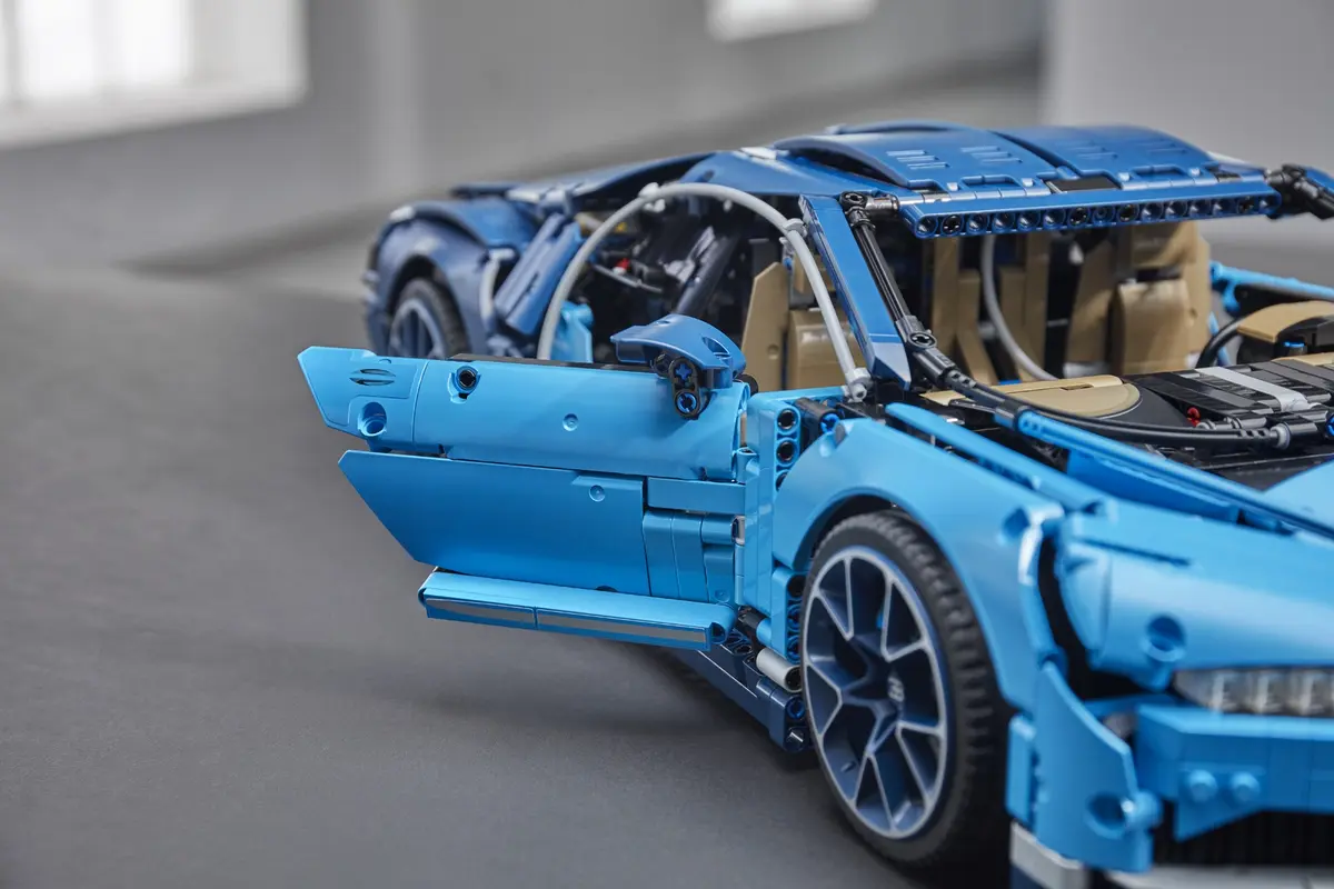 LEGO Technic 42083 Bugatti Chiron set, image 34