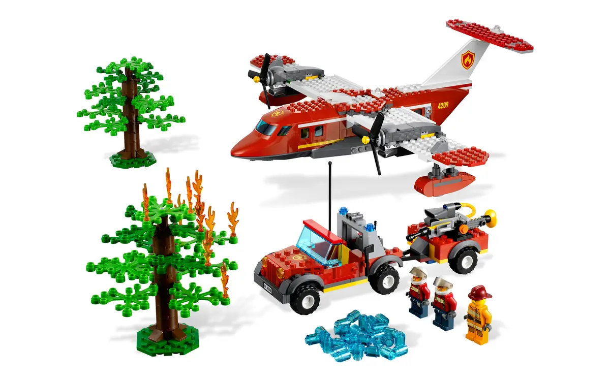 LEGO City 4209 Fire Plane set, image 3