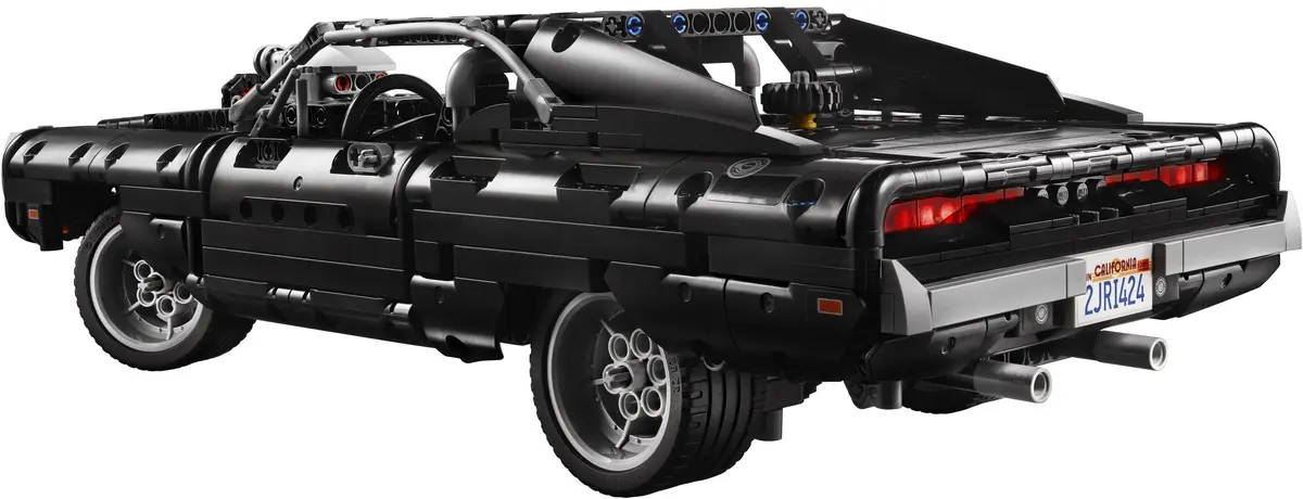 LEGO Technic 42111 Dom's Dodge Charger set, image 2