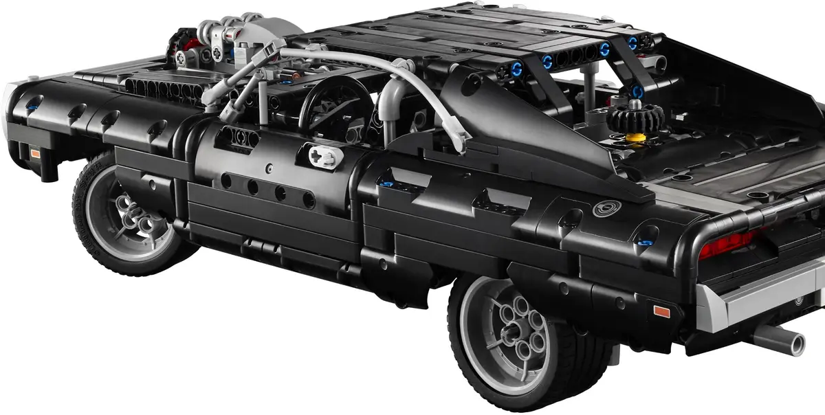 LEGO Technic 42111 Dom's Dodge Charger set, image 11