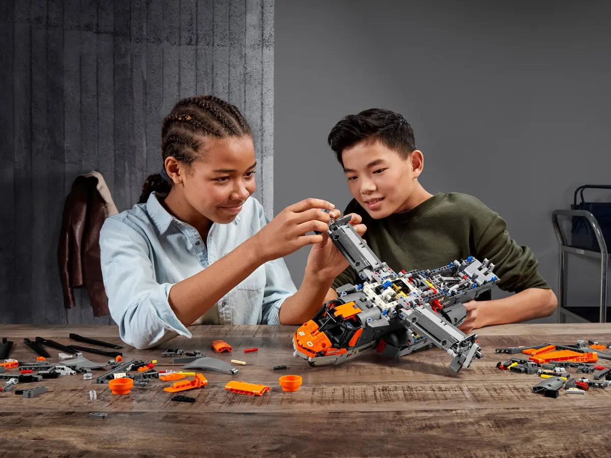 LEGO Technic 42113 Bell-Boeing V-22 Osprey set, image 3