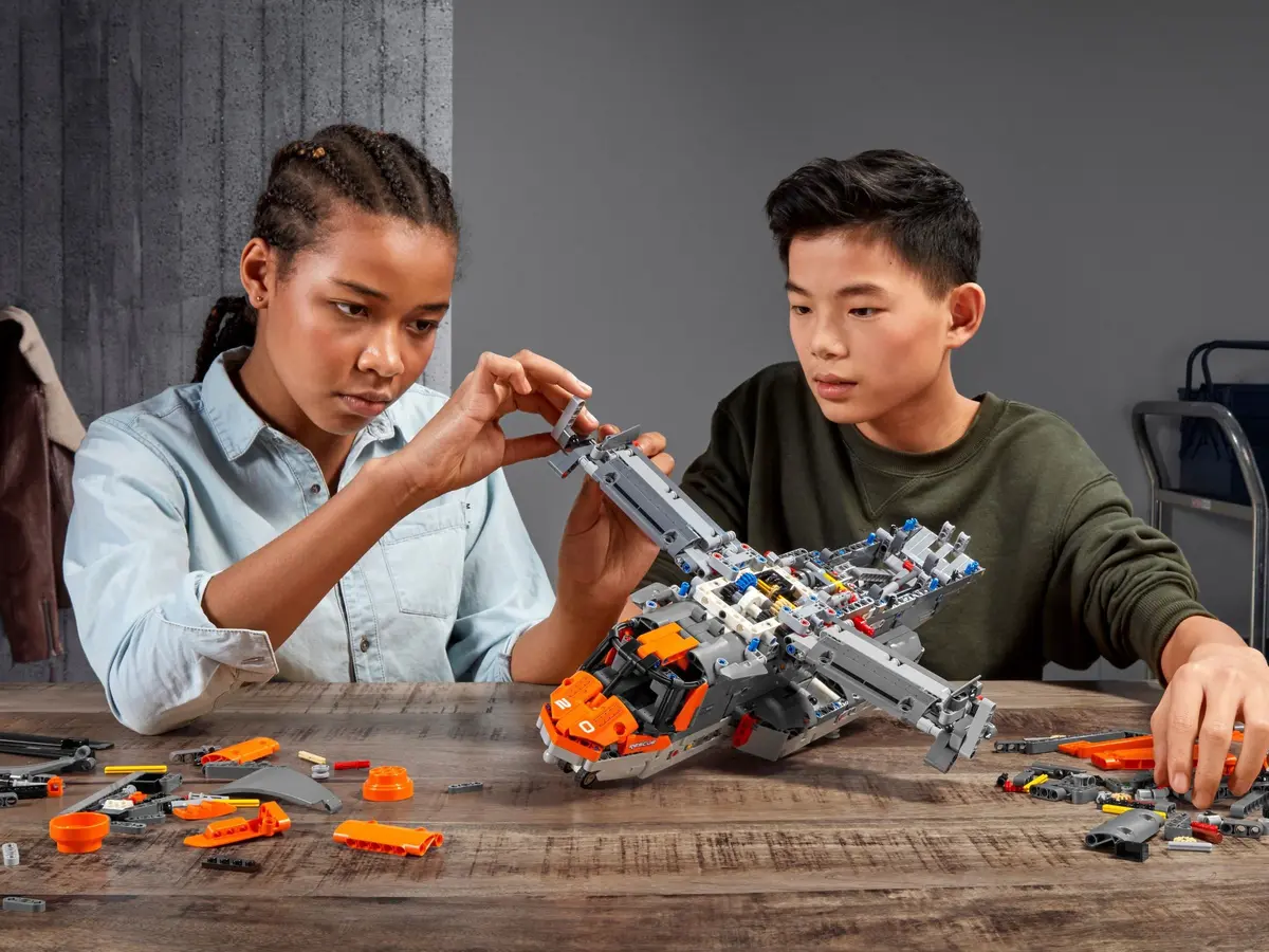 LEGO Technic 42113 Bell-Boeing V-22 Osprey set, image 4