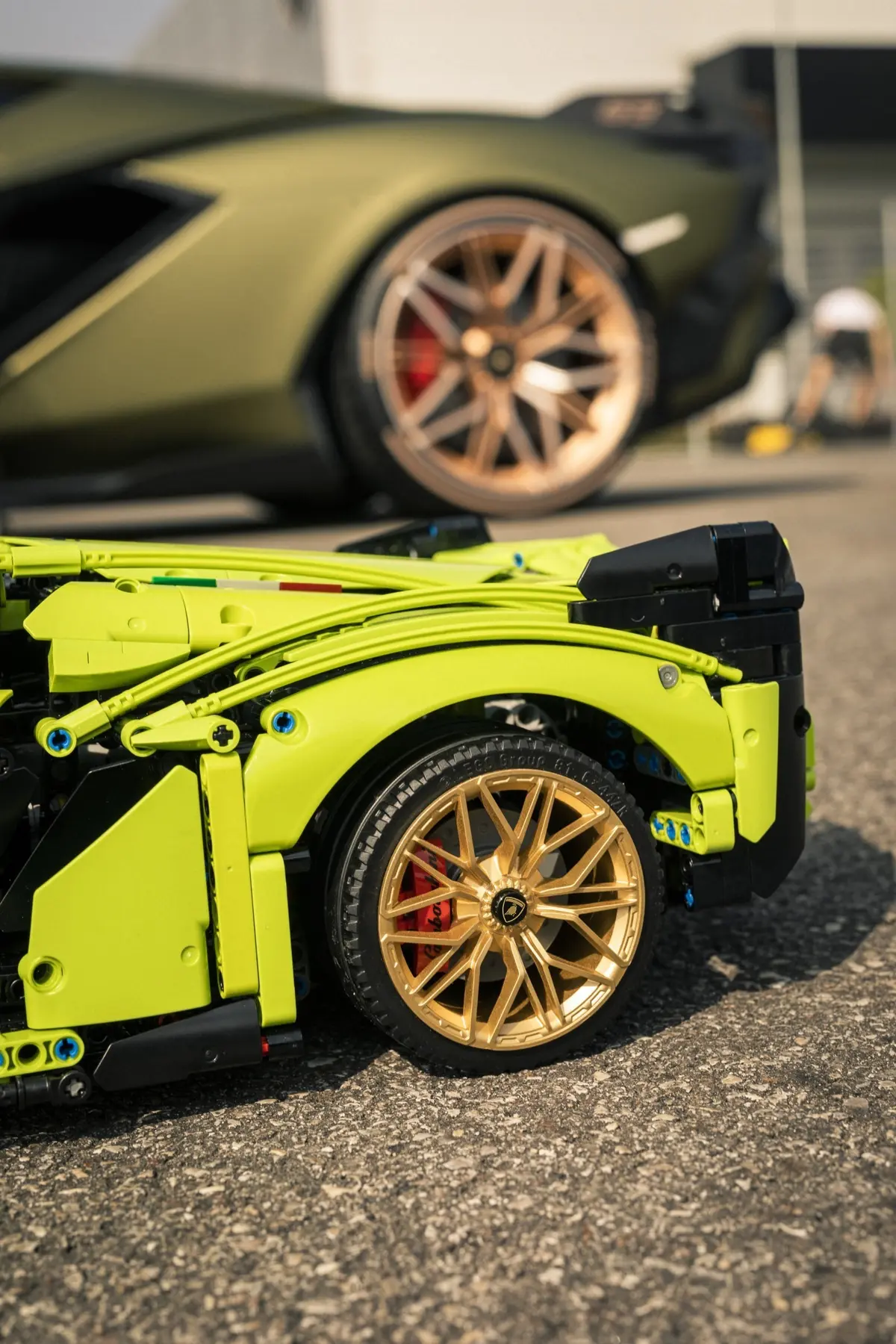 LEGO Technic 42115 Lamborghini Sián FKP 37 set, image 5