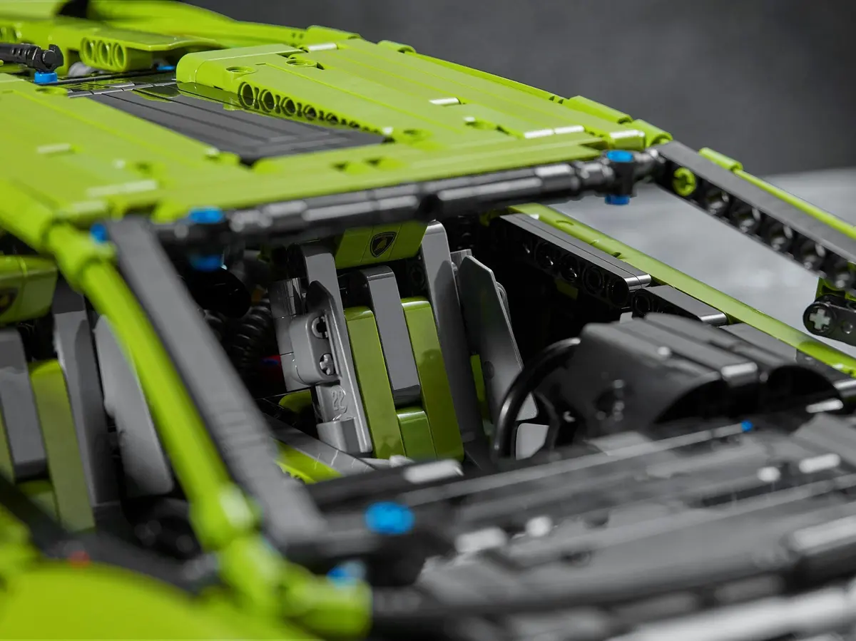 LEGO Technic 42115 Lamborghini Sián FKP 37 set, image 25