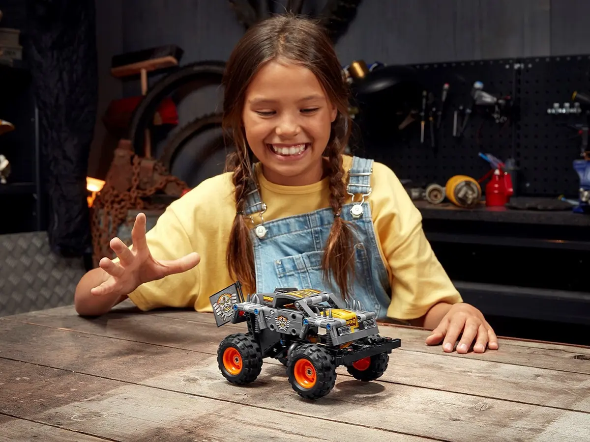 LEGO Technic 42119 Monster Jam Max-D set, image 4