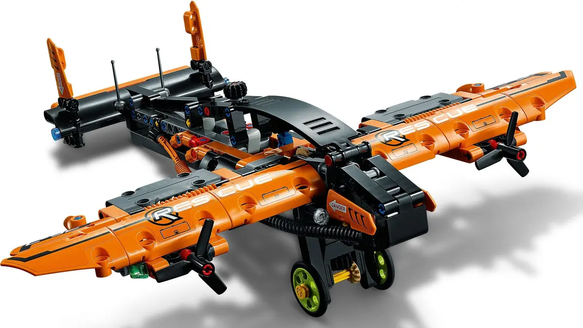 LEGO Technic 42120 Rescue Hovercraft set, image 10