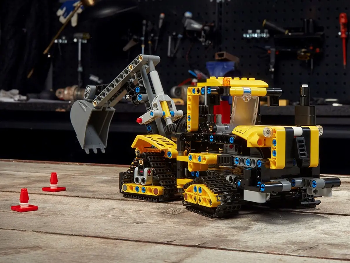 LEGO Technic 42121 Heavy Duty Excavator set, image 6