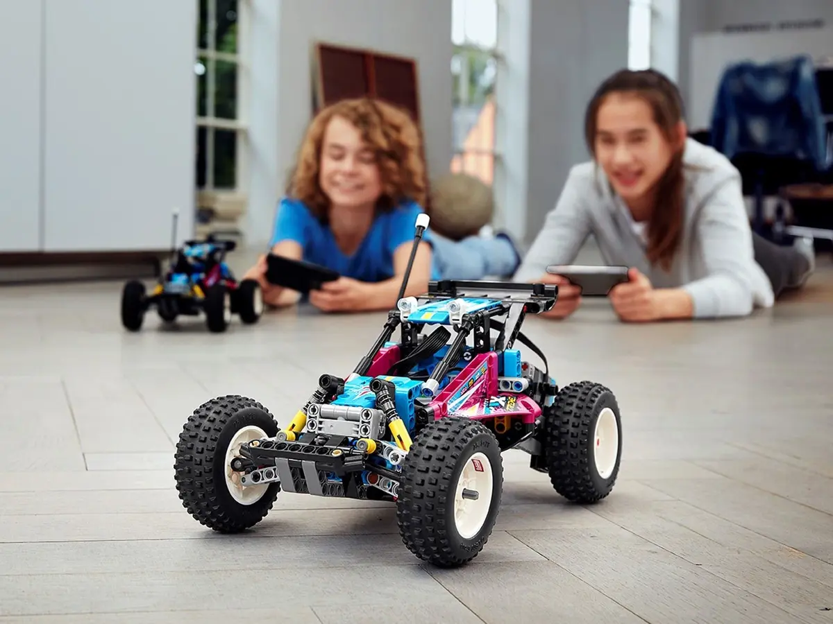 LEGO Technic 42124 Off-Road Buggy set, image 3