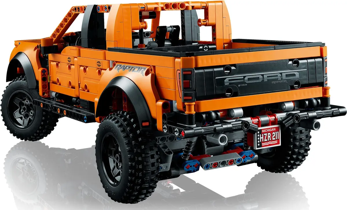 LEGO Technic 42126 Ford F-150 Raptor set, image 6