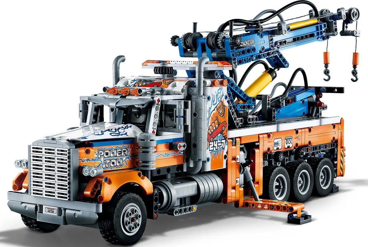 LEGO Technic 42128 Heavy-Duty Tow Truck set, image 12