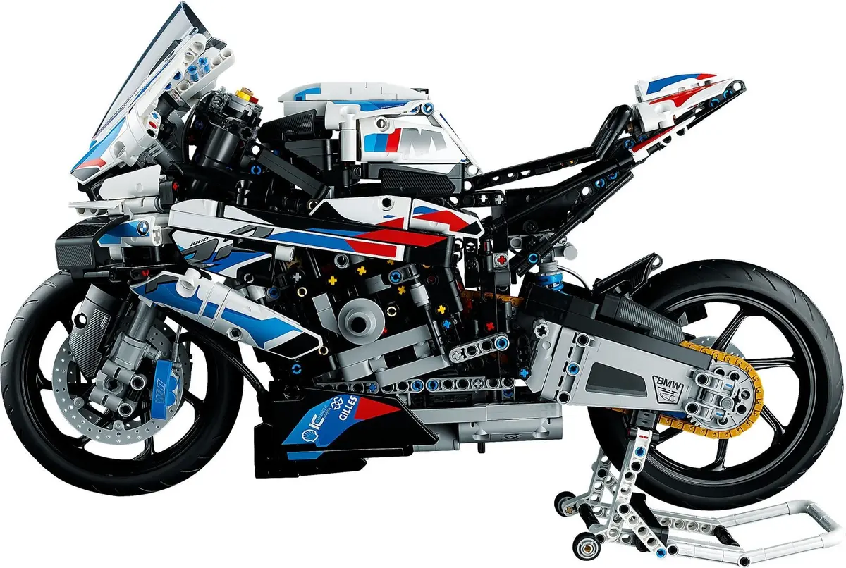 LEGO Technic 42130 BMW M 1000 RR set, image 4