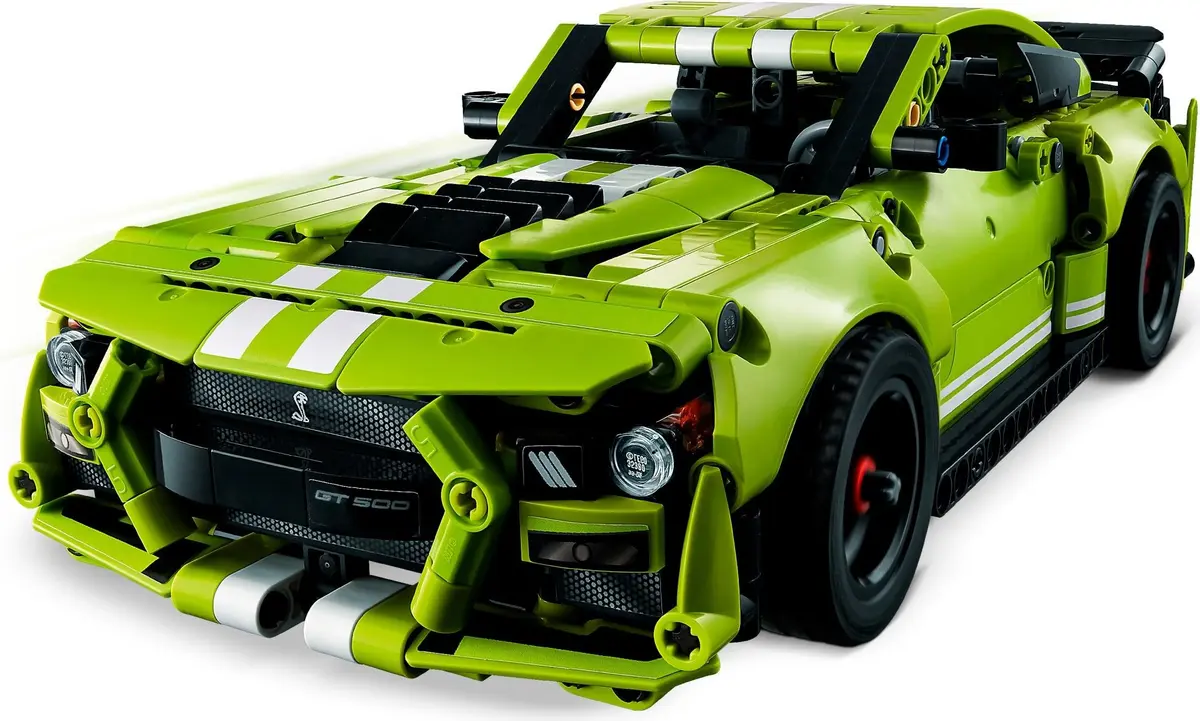 LEGO Technic 42138 Ford Mustang Shelby GT500 set, image 3