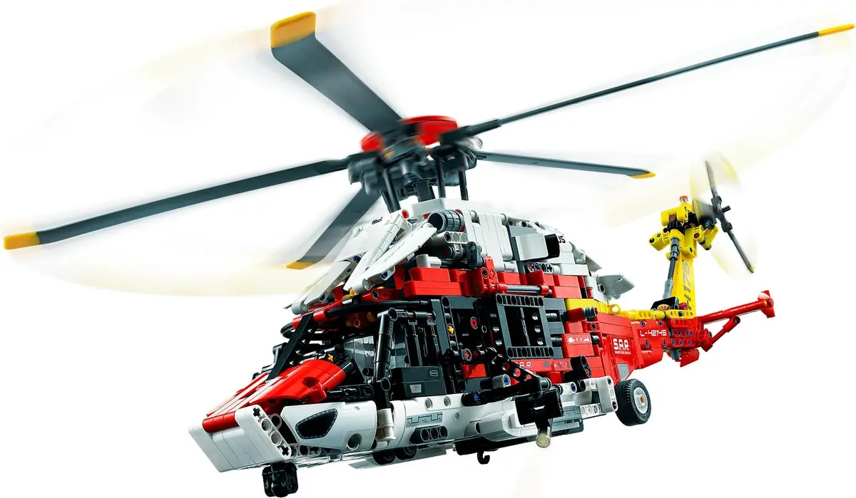 LEGO Technic 42145 Airbus H175 Rescue Helicopter set, image 4
