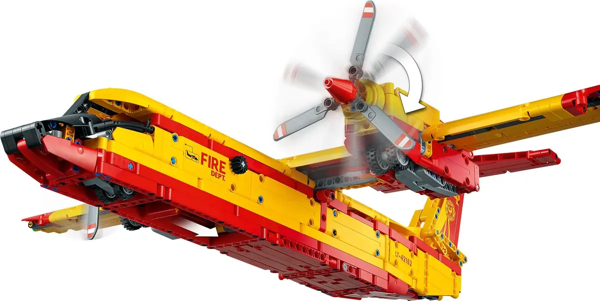 LEGO Technic 42152 Firefighter Aircraft set, image 7