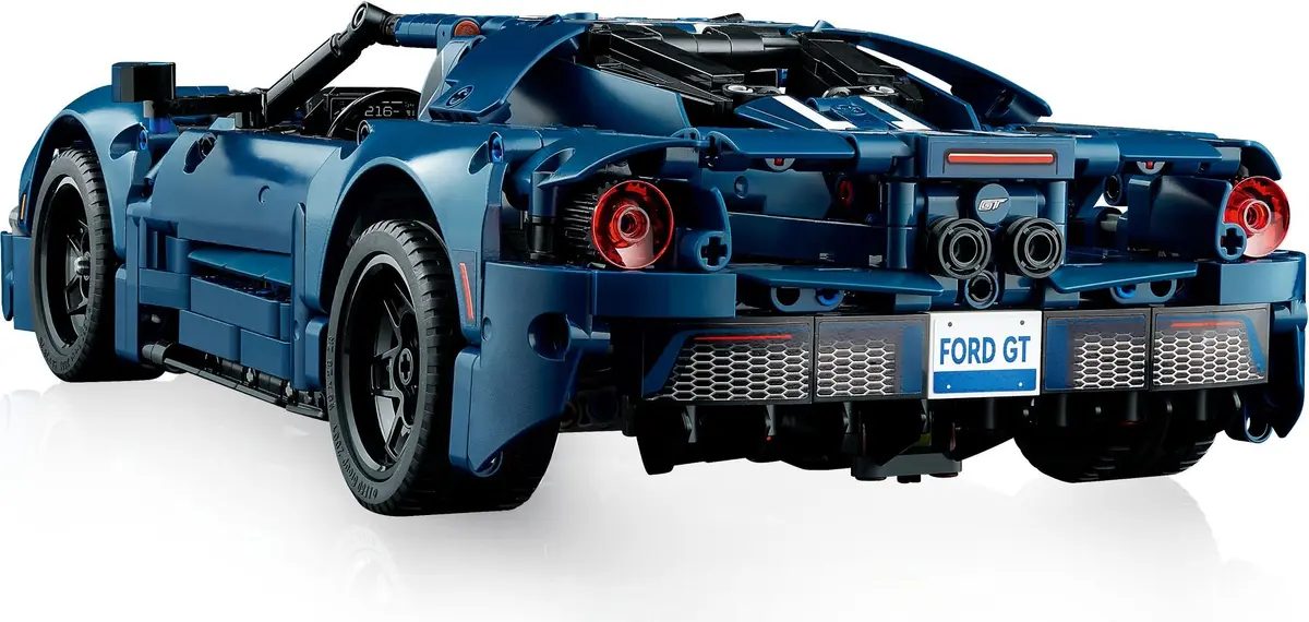 LEGO Technic 42154 2022 Ford GT set, image 6