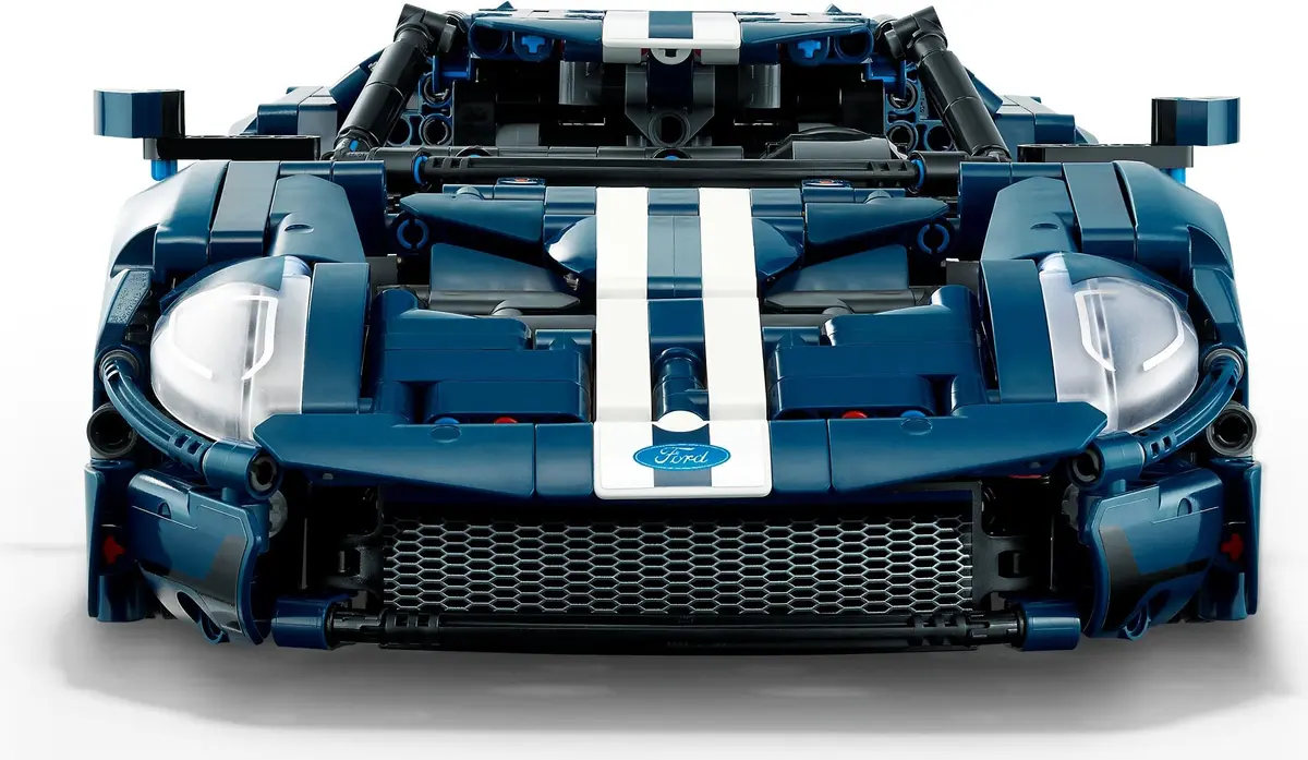 LEGO Technic 42154 2022 Ford GT set, image 4