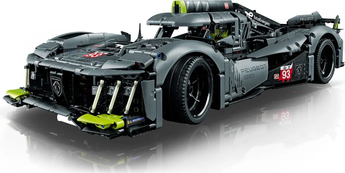 LEGO Technic 42156 PEUGEOT 9X8 24H Le Mans Hybrid Hypercar set, image 3