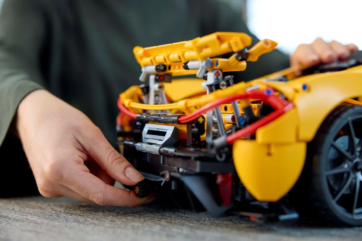 LEGO Technic 42172 McLaren P1 set, image 7