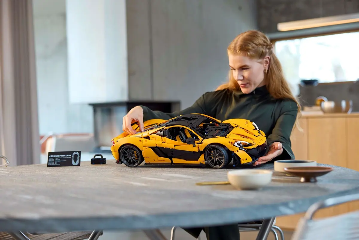 LEGO Technic 42172 McLaren P1 set, image 9