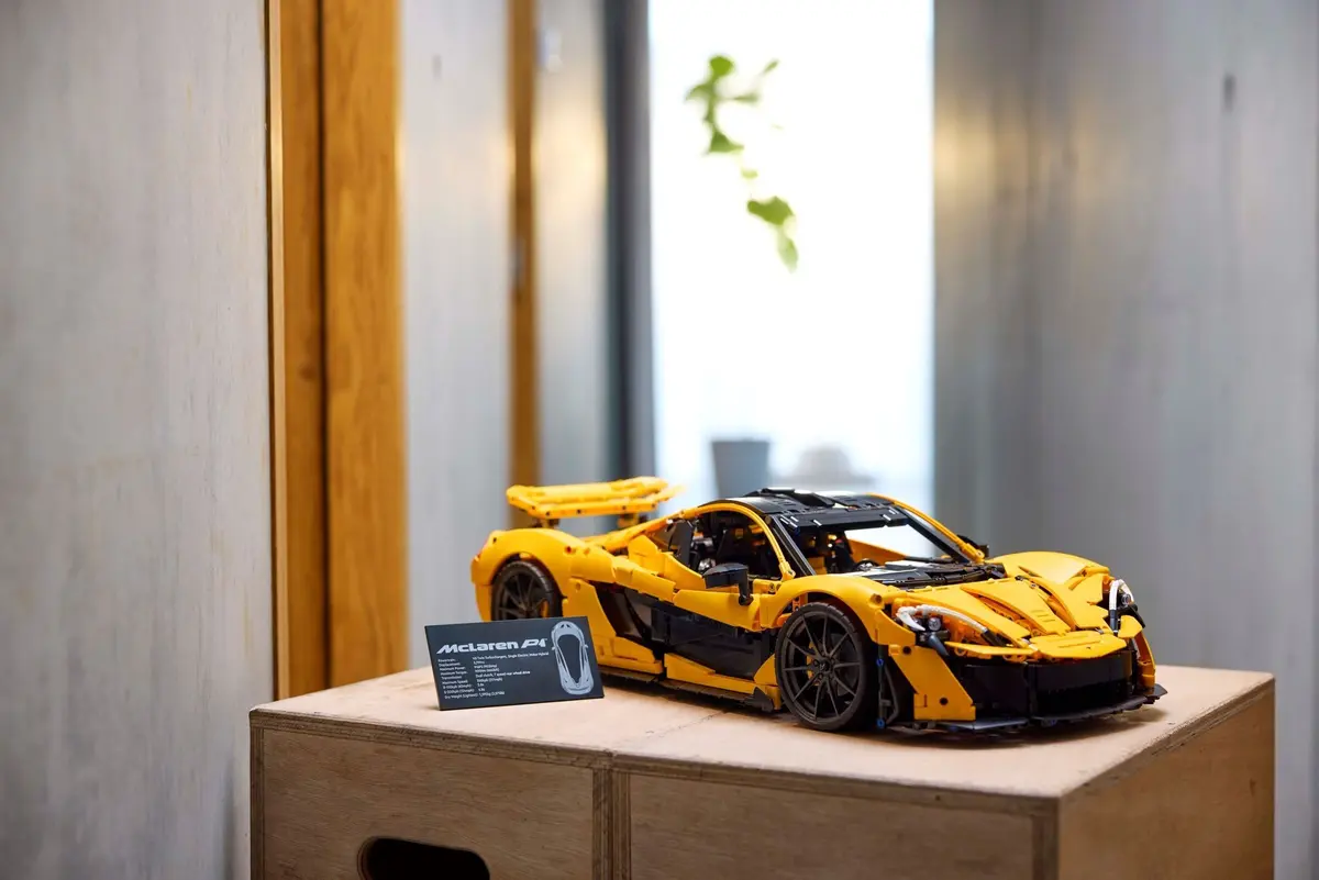 LEGO Technic 42172 McLaren P1 set, image 12