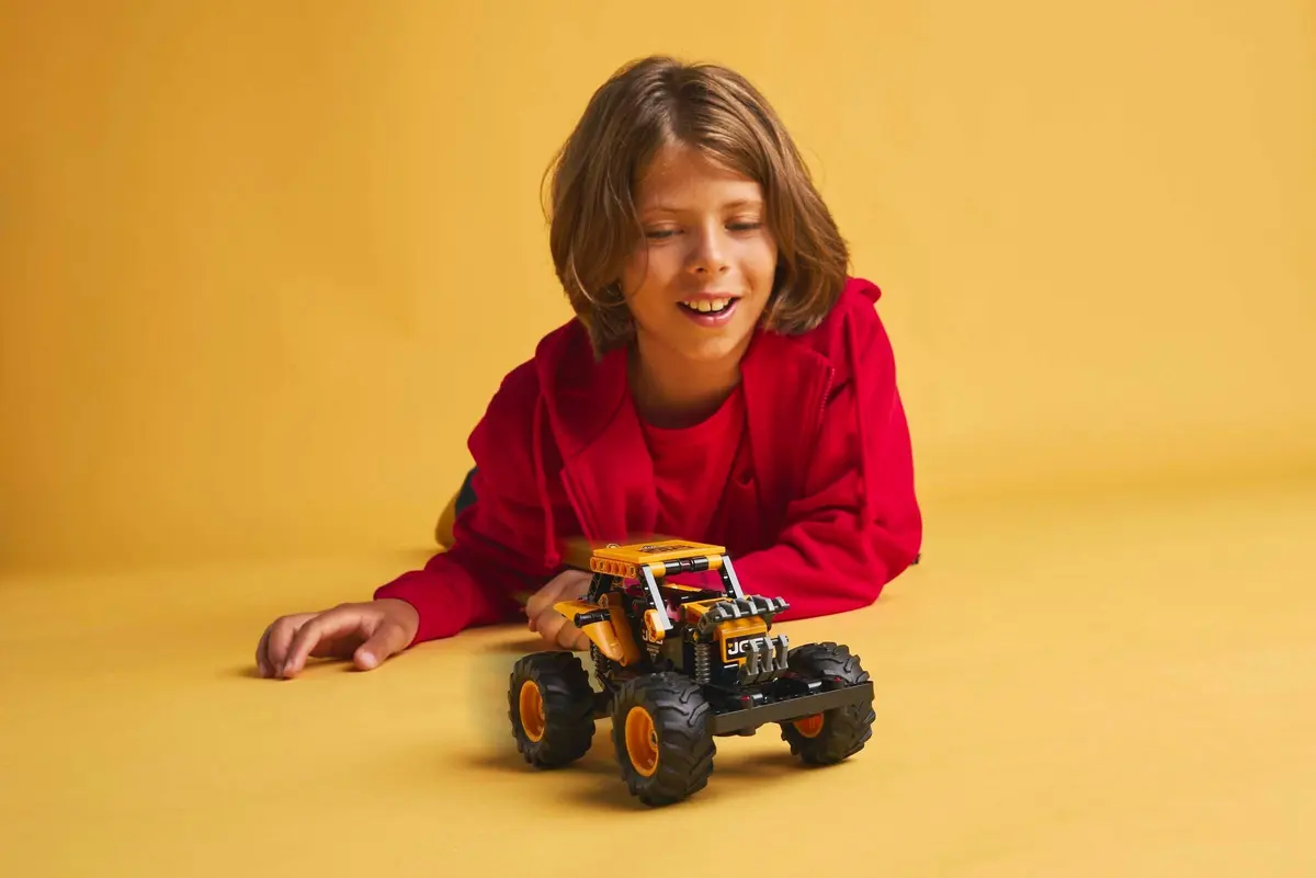 LEGO Technic 42199 Monster Jam DIGatron Pull-Back set, image 4