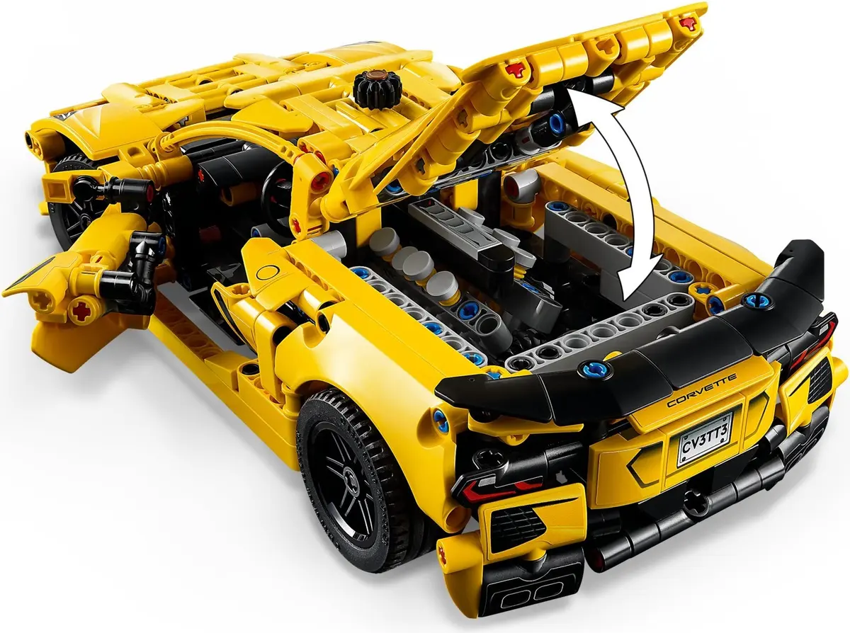LEGO Technic 42205 Chevrolet Corvette Stingray set, image 10