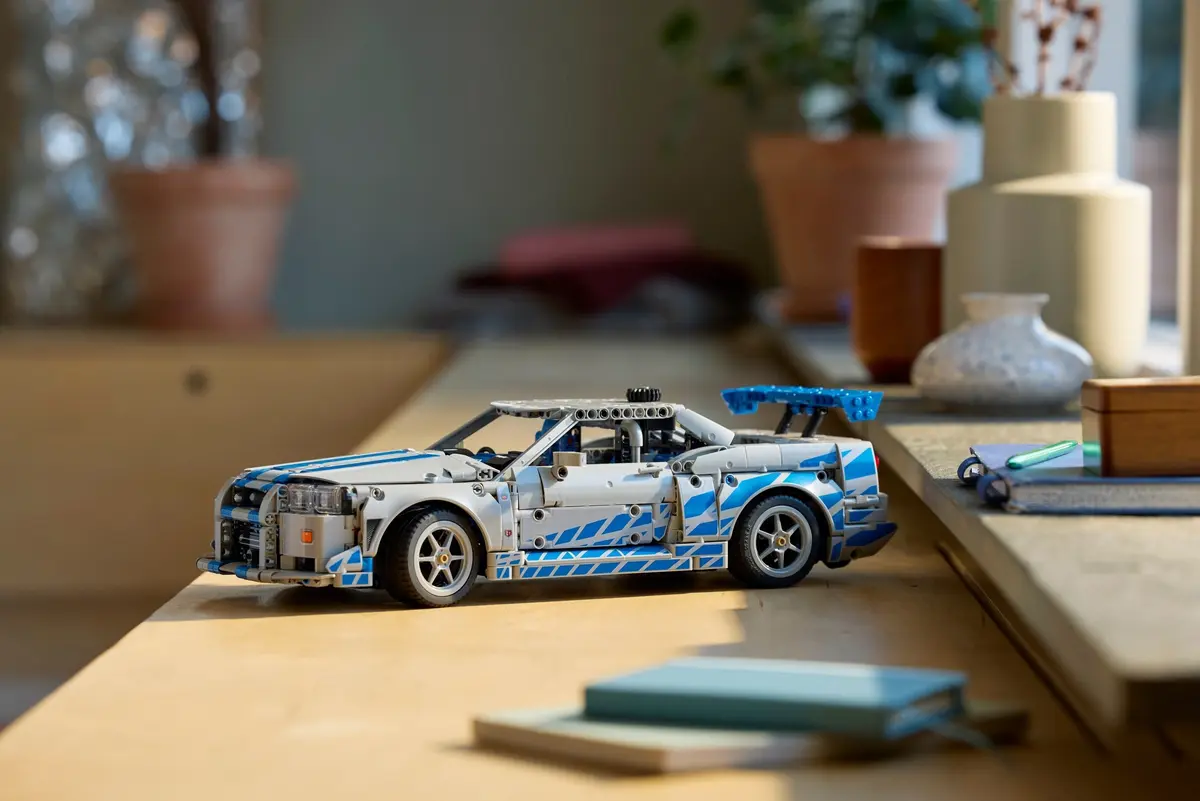 LEGO Technic 42210 2 Fast 2 Furious Nissan Skyline GT-R (R34) Car set, image 7
