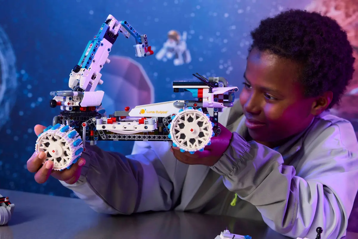 LEGO Technic 42211 Lunar Outpost Moon Rover set, image 4