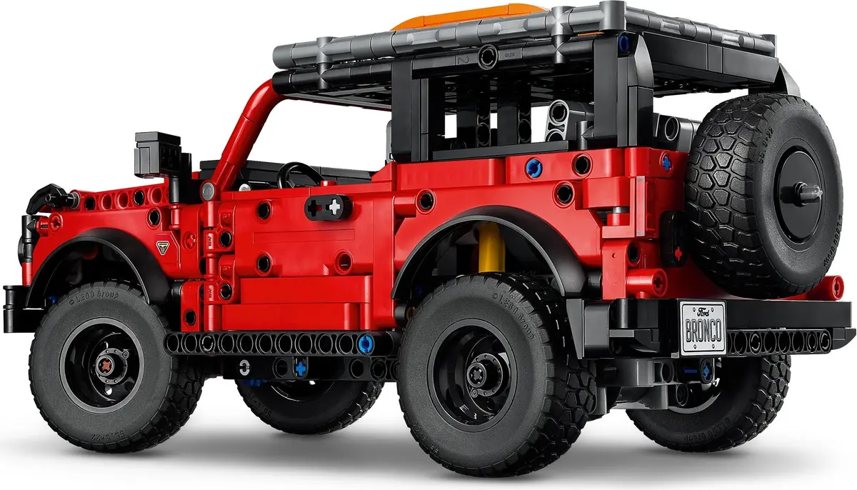 LEGO Technic 42213 Ford Bronco SUV set, image 10