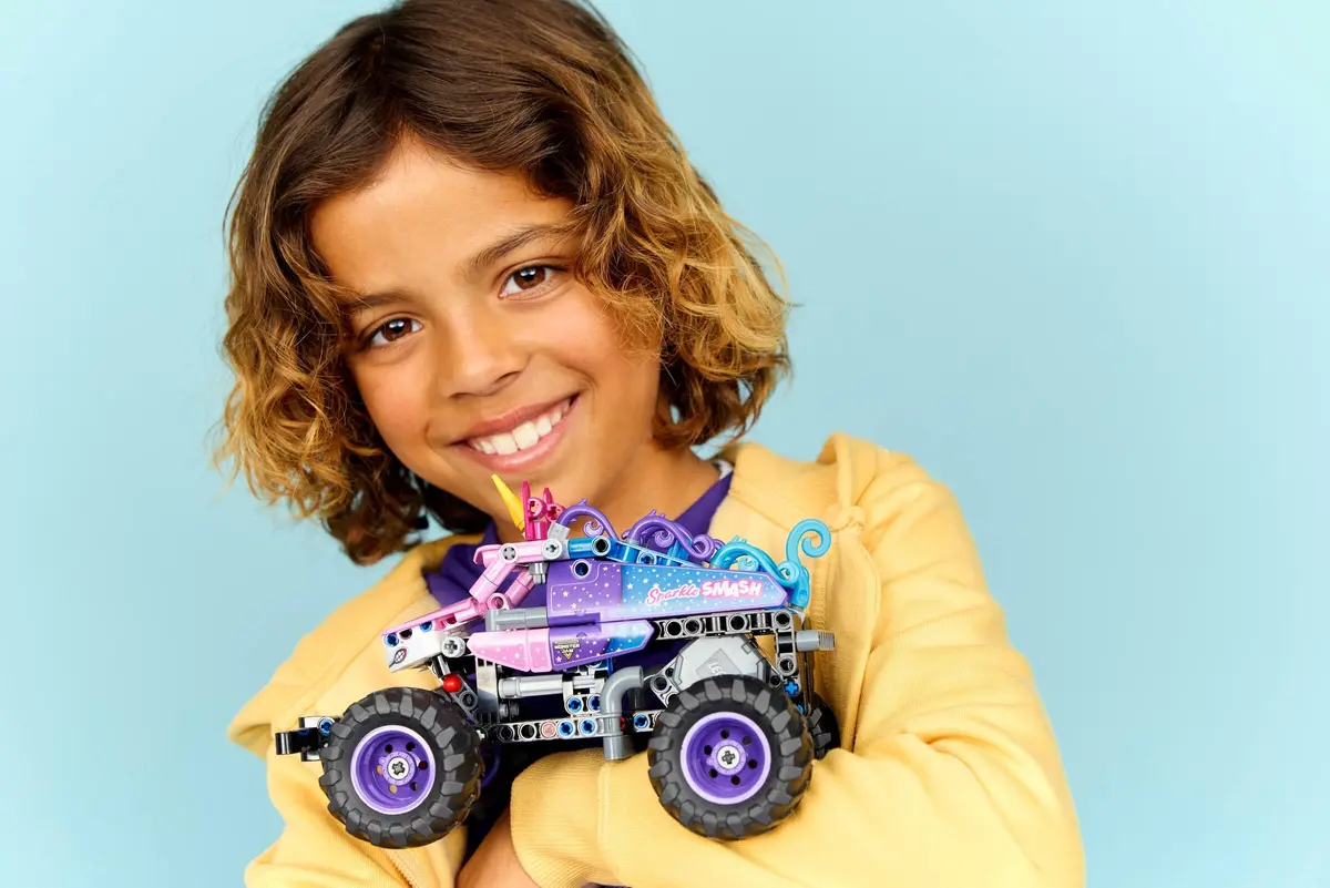 LEGO Technic 42220 Monster Jam Sparkle Smash set, image 7