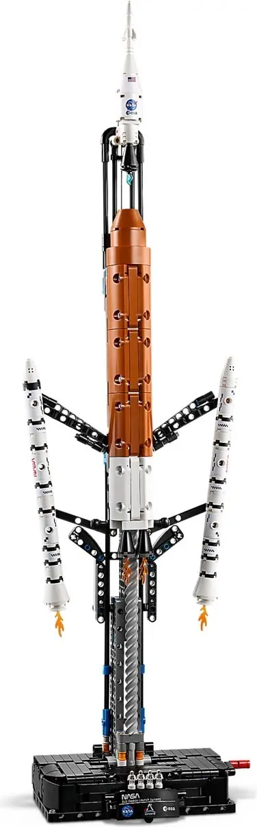 LEGO Technic 42221 NASA Artemis Space Launch System Rocket set, image 10