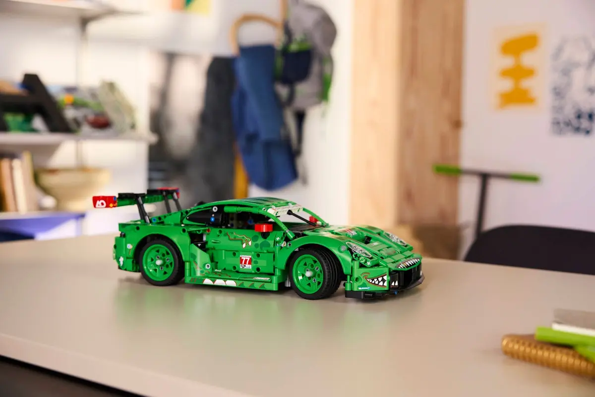 LEGO Technic 42224 Porsche 911 GT3 R REXY AO Racing set, image 8