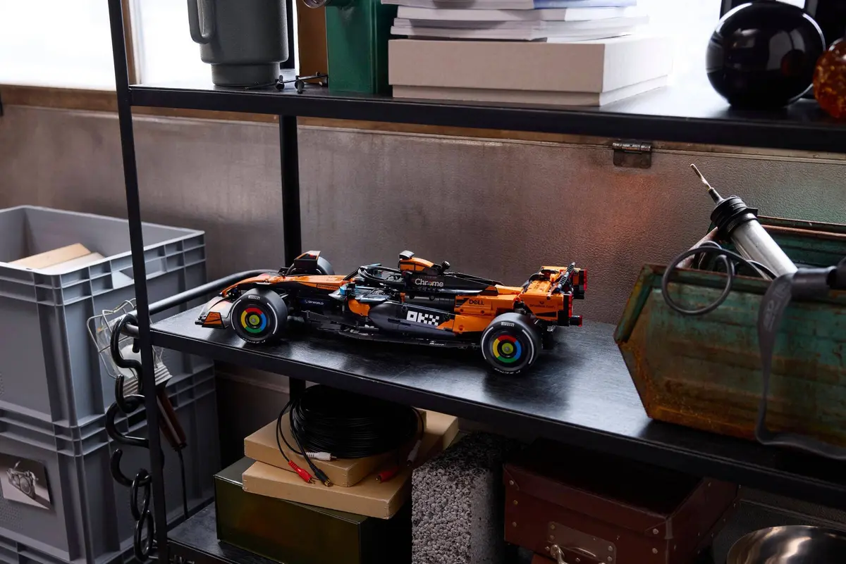 LEGO Technic 42228 McLaren F1 Team MCL39 set, image 14