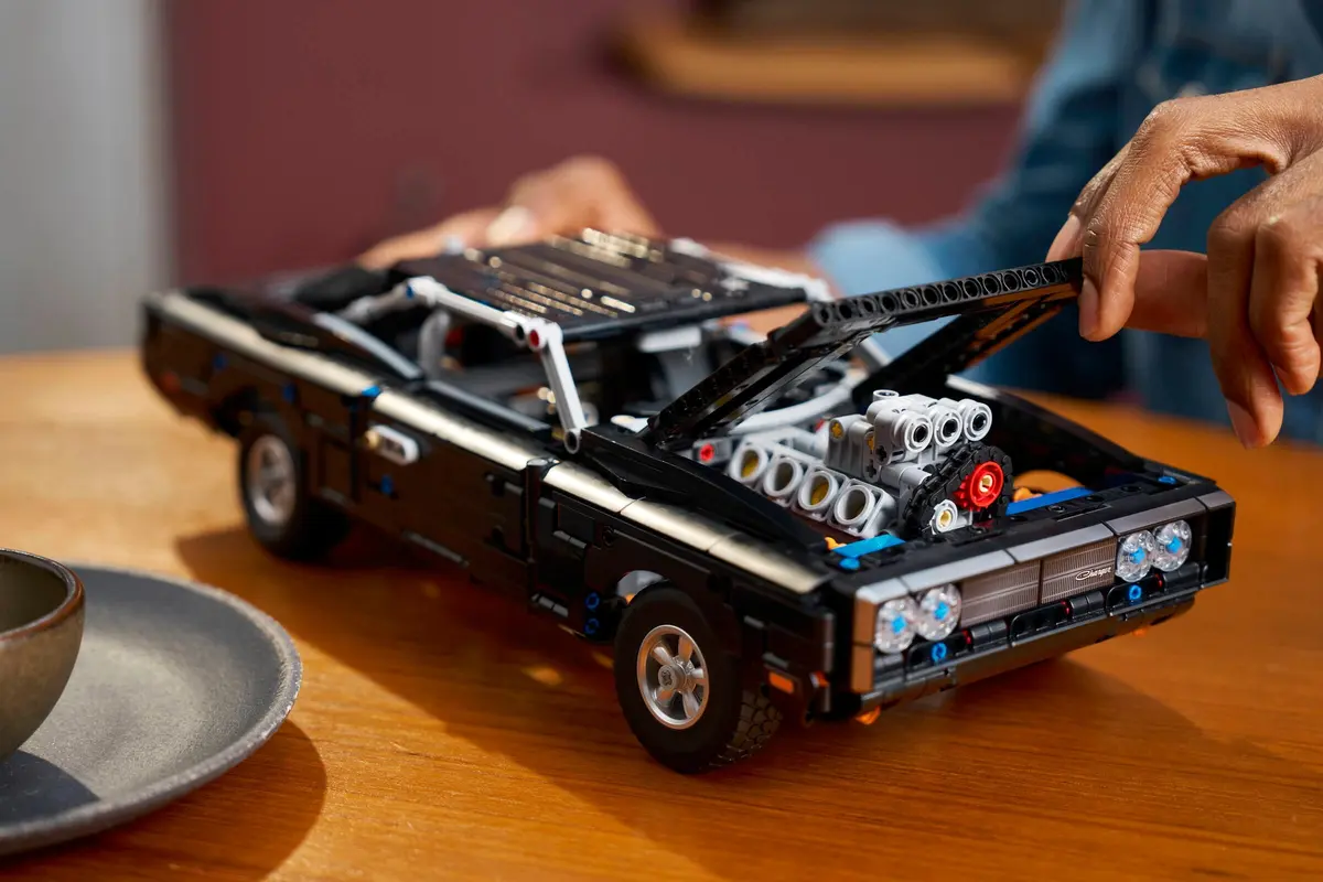 LEGO Technic 42231 Dodge Charger R/T set, image 10