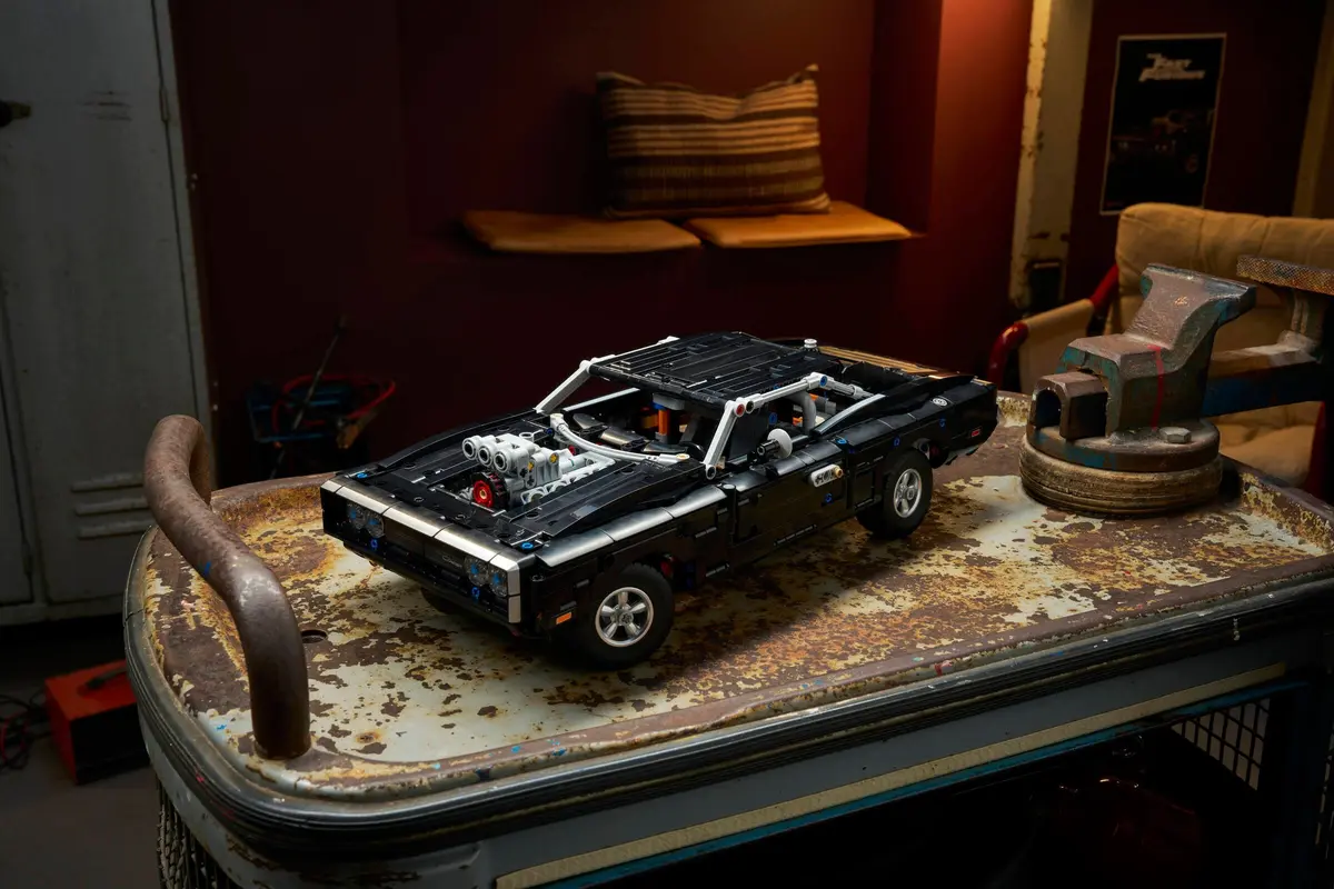 LEGO Technic 42231 Dodge Charger R/T set, image 16