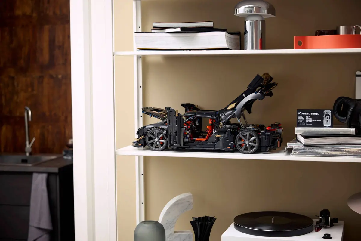 LEGO Technic 42232 Koenigsegg Sadair's Spear Megacar set, image 14