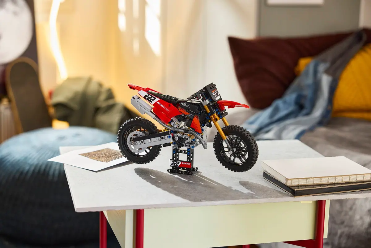 LEGO Technic 42238 Ducati Desmo450 MX Factory Motorcycle set, image 7