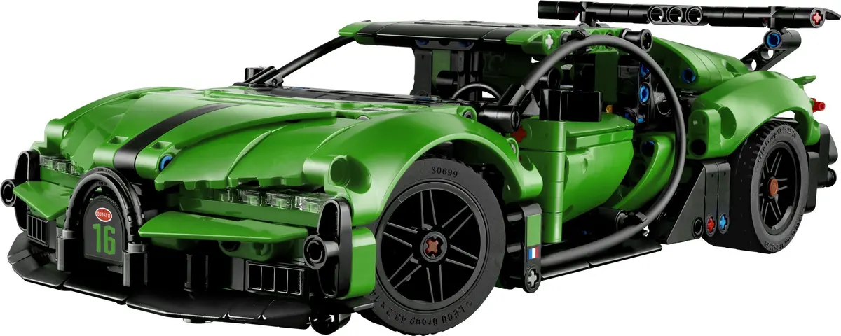 LEGO Technic 42241 Bugatti Chiron Pur Sport set