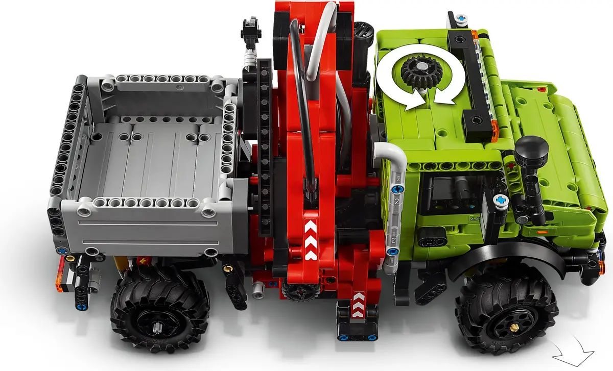 LEGO Technic 42242 Mercedes-Benz Unimog U 5023 with Crane set, image 12