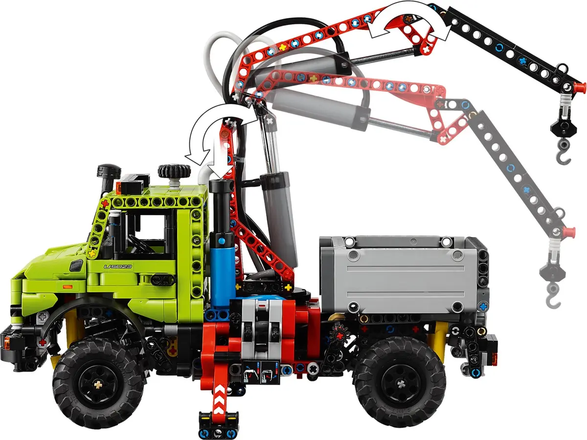 LEGO Technic 42242 Mercedes-Benz Unimog U 5023 with Crane set, image 13