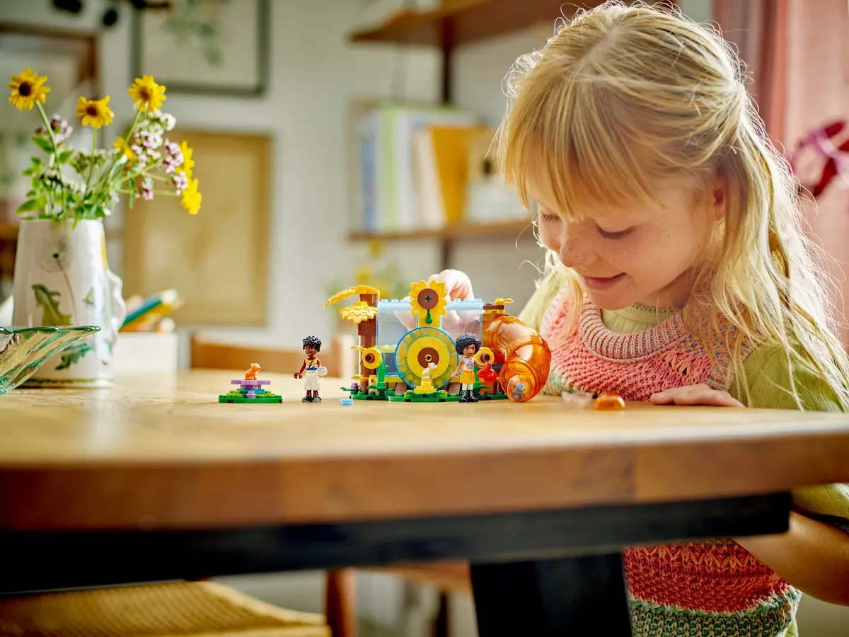 LEGO Friends 42601 Hamster Playground set, image 3