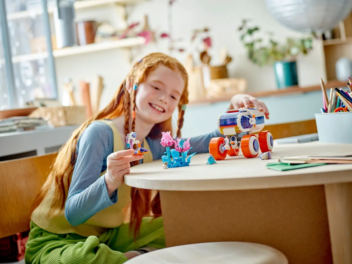 LEGO Friends 42602 Space Research Rover set, image 10