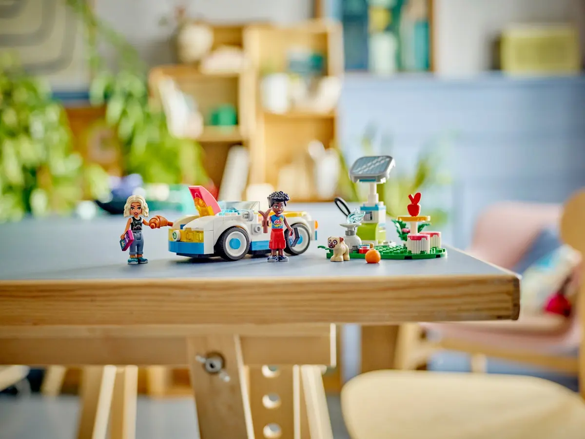 LEGO Friends 42609 Electric Car and Charger set, image 7