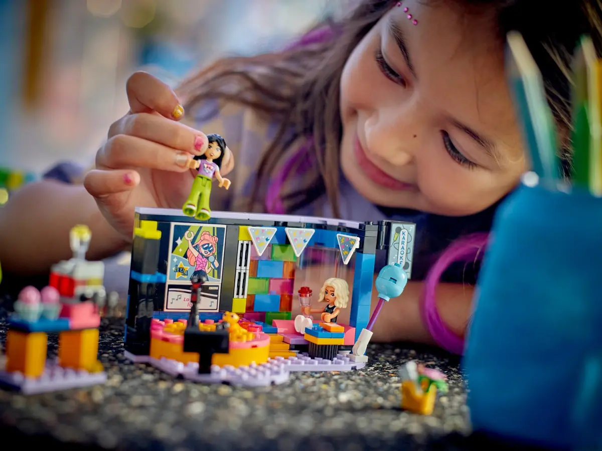 LEGO Friends 42610 Karaoke Music Party set, image 3