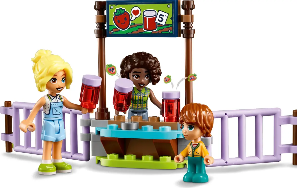 LEGO Friends 42617 Farm Animal Sanctuary set, image 9