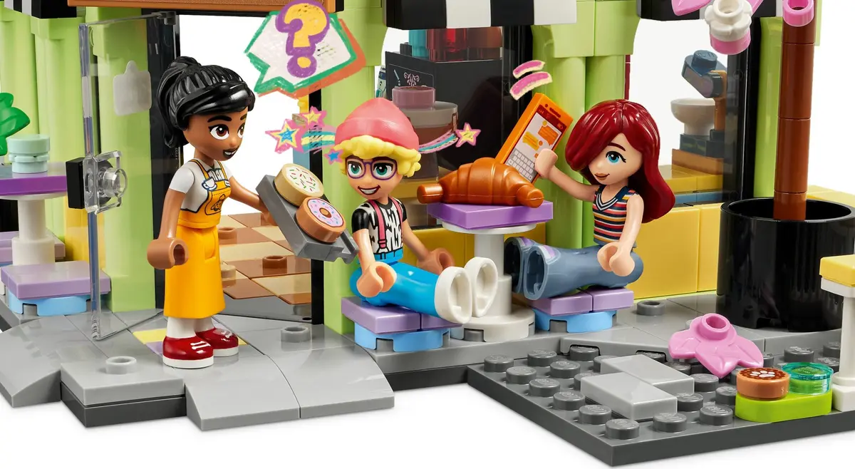 LEGO Friends 42618 Heartlake City Café set, image 3