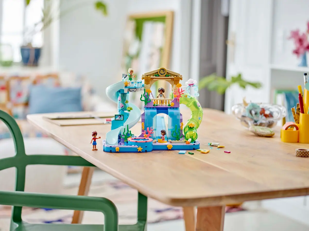 LEGO Friends 42630 Heartlake City Water Park set, image 12