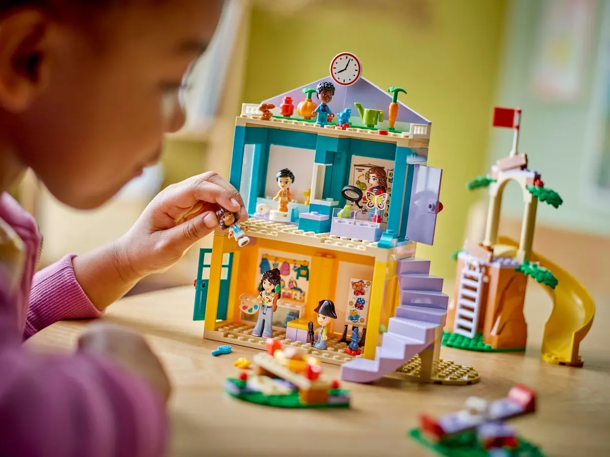 LEGO Friends 42636 Heartlake City Preschool set, image 10