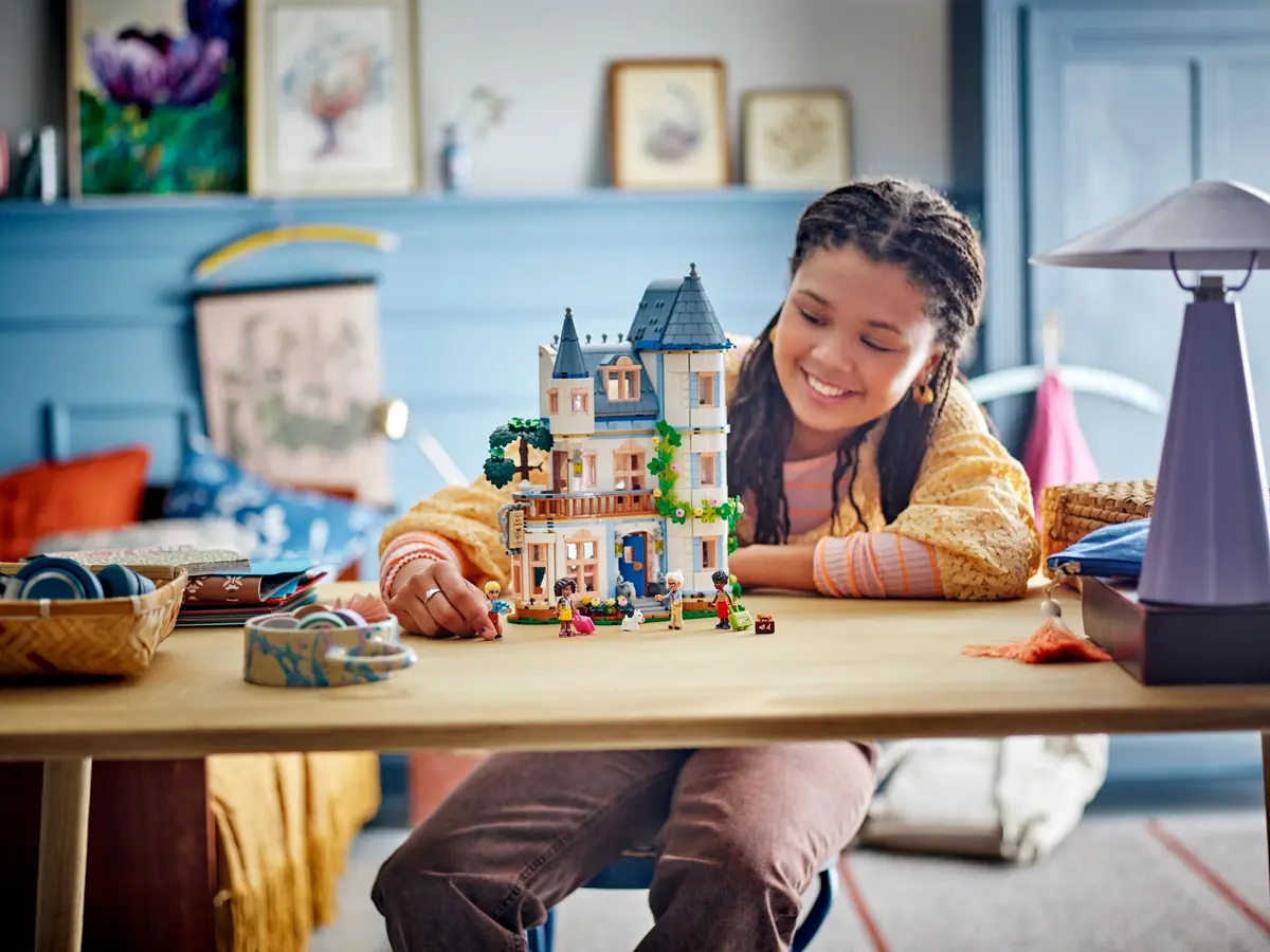 LEGO Friends 42638 Castle Bed and Breakfast set, image 5