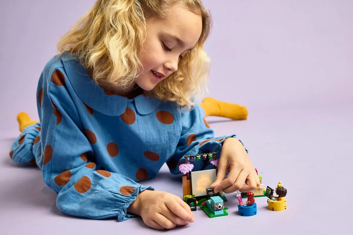LEGO Friends 42642 Friendship Movie Night set, image 5